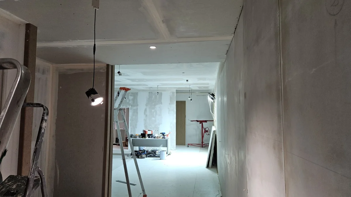 Chantier de rénovation électrique en cours